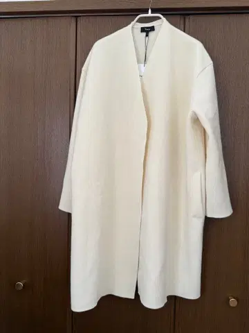 Theory 노카라 자켓 아이보리