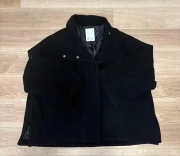 엘렌딕 코트 블랙 스탠드 카라