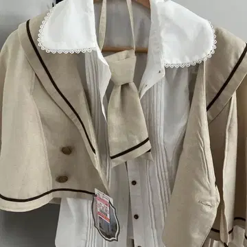 시마무라  콜라보 마린 아카데미아 시리즈 케이프, 블라우스, 스커트 세트