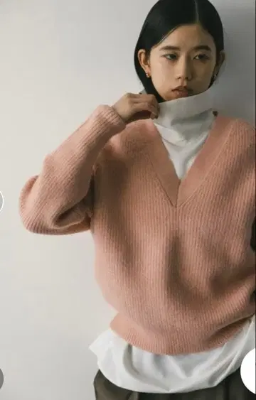 새상품급 STYLEMIXER V넥 니트 더스티 핑크