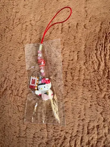 헬로키티 스트랩