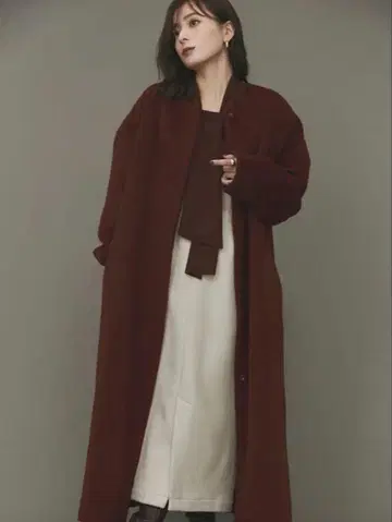 새상품 아뉴앙스 버건디 롱 코트