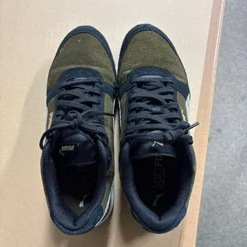 PUMA 스니커즈 올리브 그린/블랙