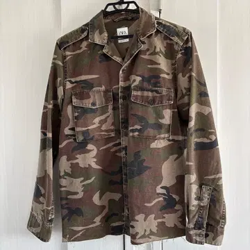 ZARA 카모 패턴 밀리터리 자켓 M 사이즈