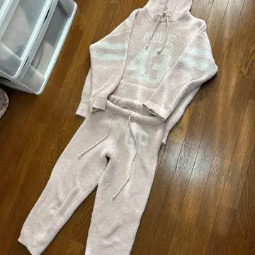 젤라피케 후드 부착 룸웨어 셋업