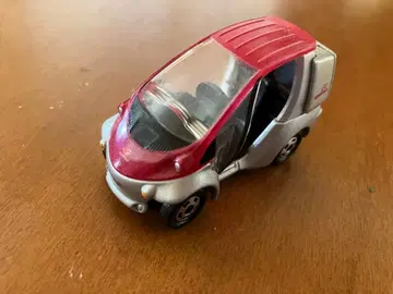 토미카 빨간색 은색 소형 자동차