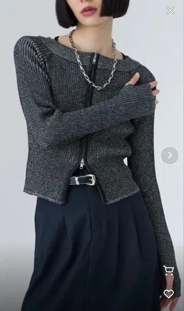 지퍼 리브 니트 긴팔 라메 블랙 스트라이프