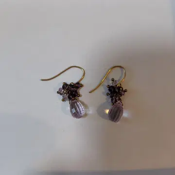 연보라 비즈 귀걸이