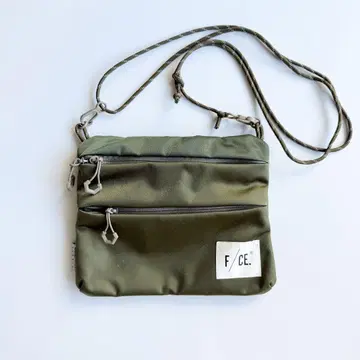 [ F/CE. ] 에프씨이 SATIN SACOCHE 사코슈 베이지