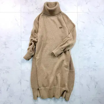 라코스테 터틀넥 니트 원피스 로고 자수 코쿤