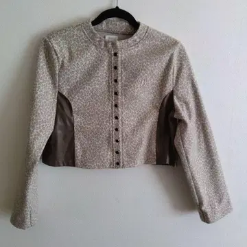 새상품급 Bibiy 레오파드 인조 가죽 자켓
