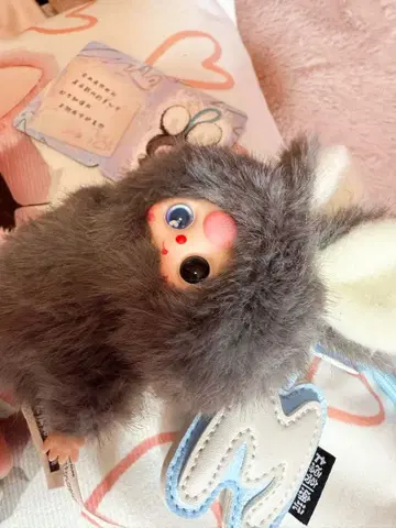 베비스리 알파벳 M 오드아이