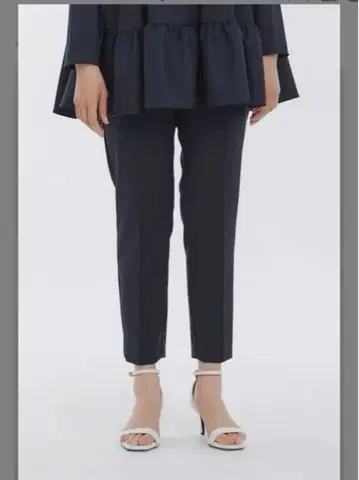 yori 매트 더블 크로스 센터 스티치 팬츠