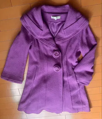 퍼플 울 코트 큰 카라 부착