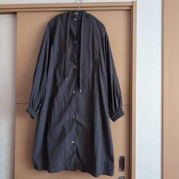 COCa 그레이 후드 부착 캐주얼 코트