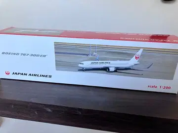 JAL Boeing 767-300ER miniature model