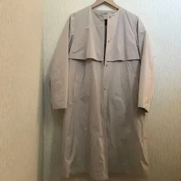 LAUTREAMONT 탈부착 가능 후드 다운 자켓 코트 38