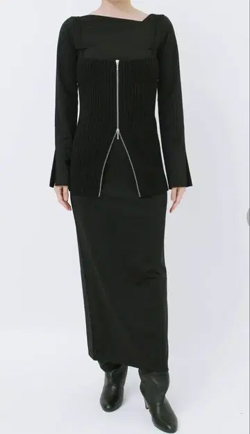 [택 포함 새상품] 라그나문 프론트 ZIP 니트 뷔스티에 세트 원피스