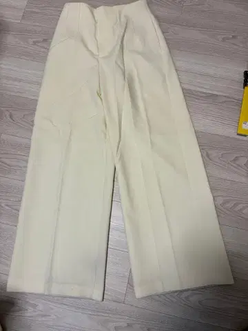 크림색 와이드 팬츠 사이즈 38