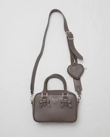 pium 하트 파우치 포함 미니 리본 보스턴 백 브라운