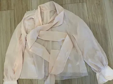 2Way 얇은 핑크색 리본 포함 블라우스