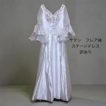 스테이지 드레스 화이트 새틴 플레어 소매 비쥬 장식 하자품