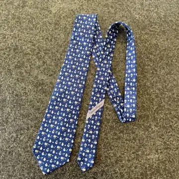 새상품급 Salvatore Ferragamo 페라가모 실크 넥타이