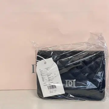 Darich DD 로고 퀼팅 트래블 세트 블랙