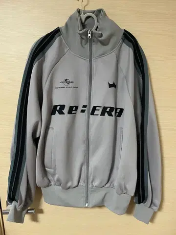 UNIVERSAL MUSIC GROUP Re:ERA 자켓 S 사이즈