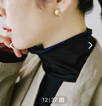 생활 잡화점 은은하게 비치는 코튼 혼방 하이넥 티셔츠