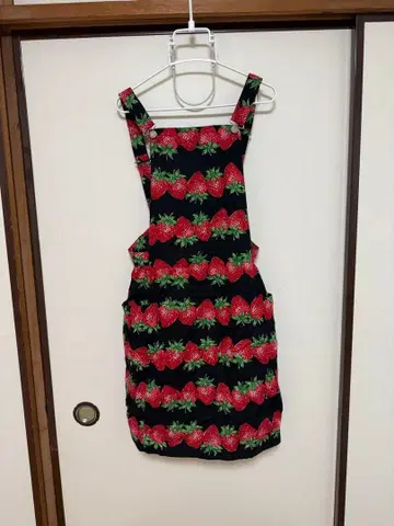 제인 마플 딸기 무늬 살로펫 스커트 올인원 오버롤