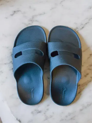 BMZ (비엠제트) 아시토레 리커버리 샌들