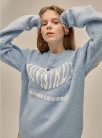 LUVISTRUE 러브이즈트루 하트 니트 Skyblue 스카이블루