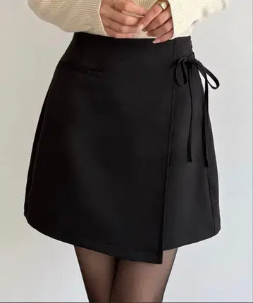 랩 스타일 리본 미니 스커트 (인팬티 포함)