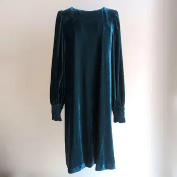 RoseBud 다크 그린 벨벳 원피스