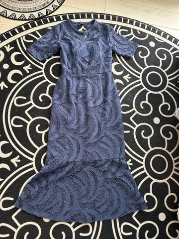 LAGUNAMOON 다크 블루 레이스 원피스