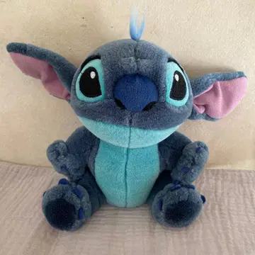 스티치 봉제 인형