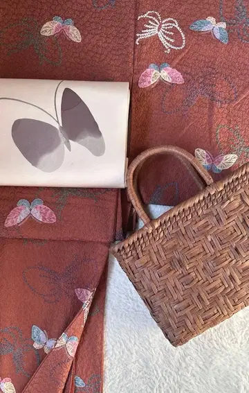 미사용 차분한 귀여움 나비 코몬 시보리 순수 실크