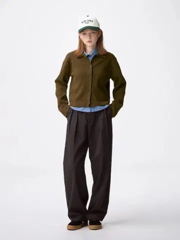 [ 완판템 ] GU 치노 배럴 레그 턱 팬츠 다크 브라운 L 사이즈