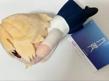 월희 아르쿠에이드 누워있는 봉제 인형