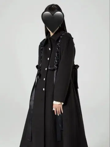 레이스업 리본 블랙 롱 코트
