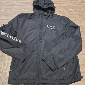 엠포리오 아르마니 나일론 후드티