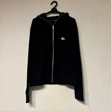 LUZ 루스 블랙 후드티