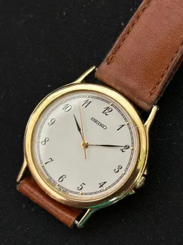 세이코 남성용 쿼츠 가동 중