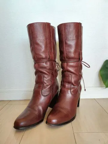 [천연 가죽] 롱 부츠 리본 포함