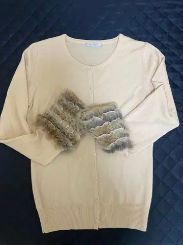 SCOT CLUB 프릴 달린 베이지 가디건