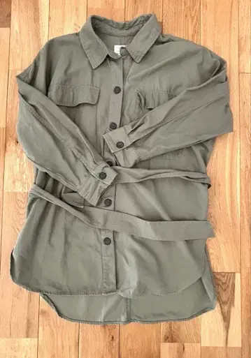 새상품급 차오패닉 밀리터리 자켓