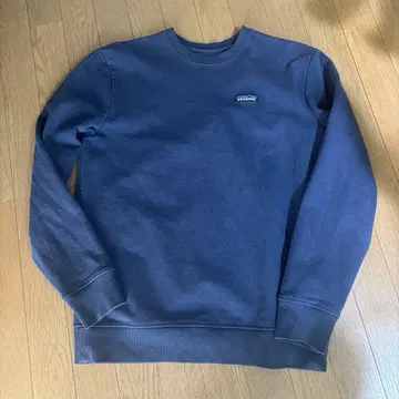 파타고니아 P-6 라벨 업라이저 맨투맨 M 네이비 FA19