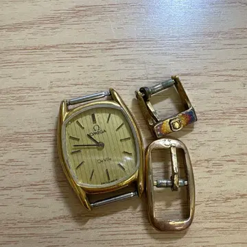 OMEGA 타원형 아날로그 손목시계