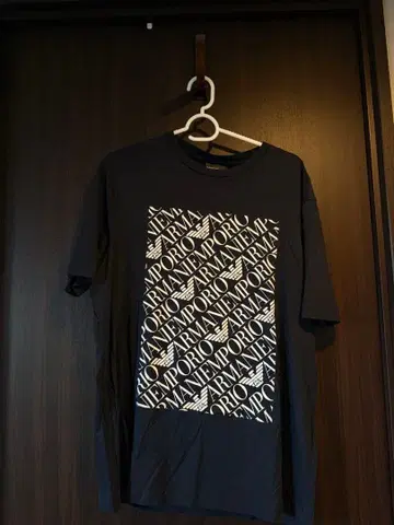 EMPORIO ARMANI 네이비 T셔츠 XL
